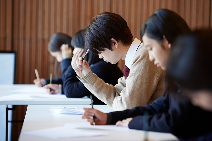 色彩検定の試験概要をおさらい