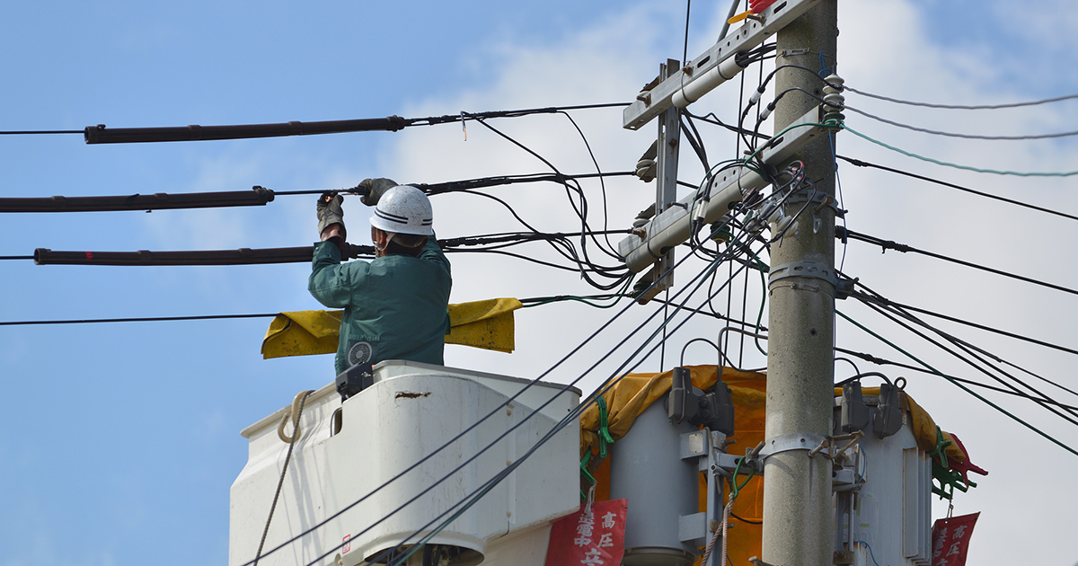 電気工事士の仕事内容とは?資格による作業範囲の違いも紹介│資格のキャリカレ 電気工事士の仕事内容とは?資格による作業範囲の違いも紹介│資格のキャリカレ