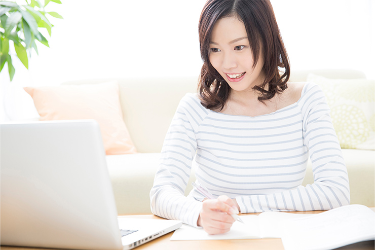 独学で保育資格の取得は難しい！キャリカレで効率良く学ぼう
